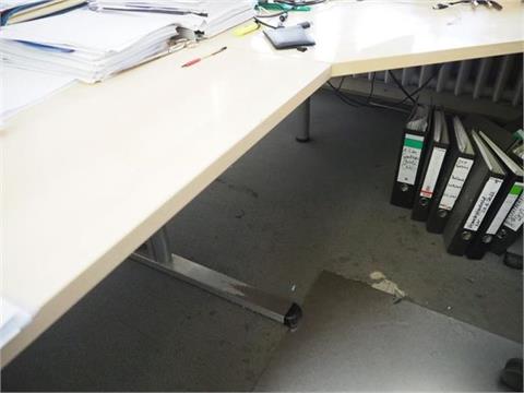 1 Schreibtischwinkelkombination