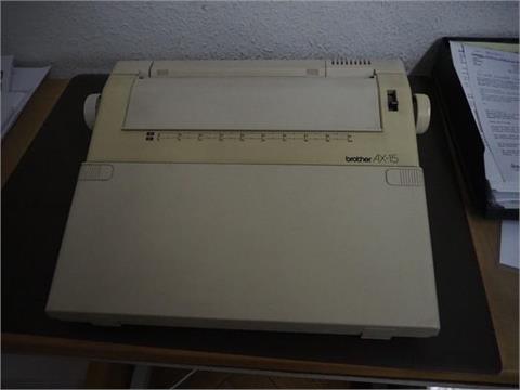 1 Schreibmaschine Fabr.: Brother